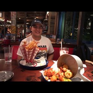 Meet your Posher, Jonathan